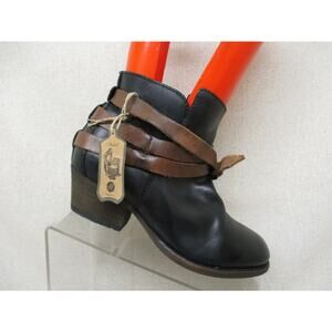 EUC H by Hudson Womens Black Leather Buckle Ankle Boots Bootie Size 36 EUR